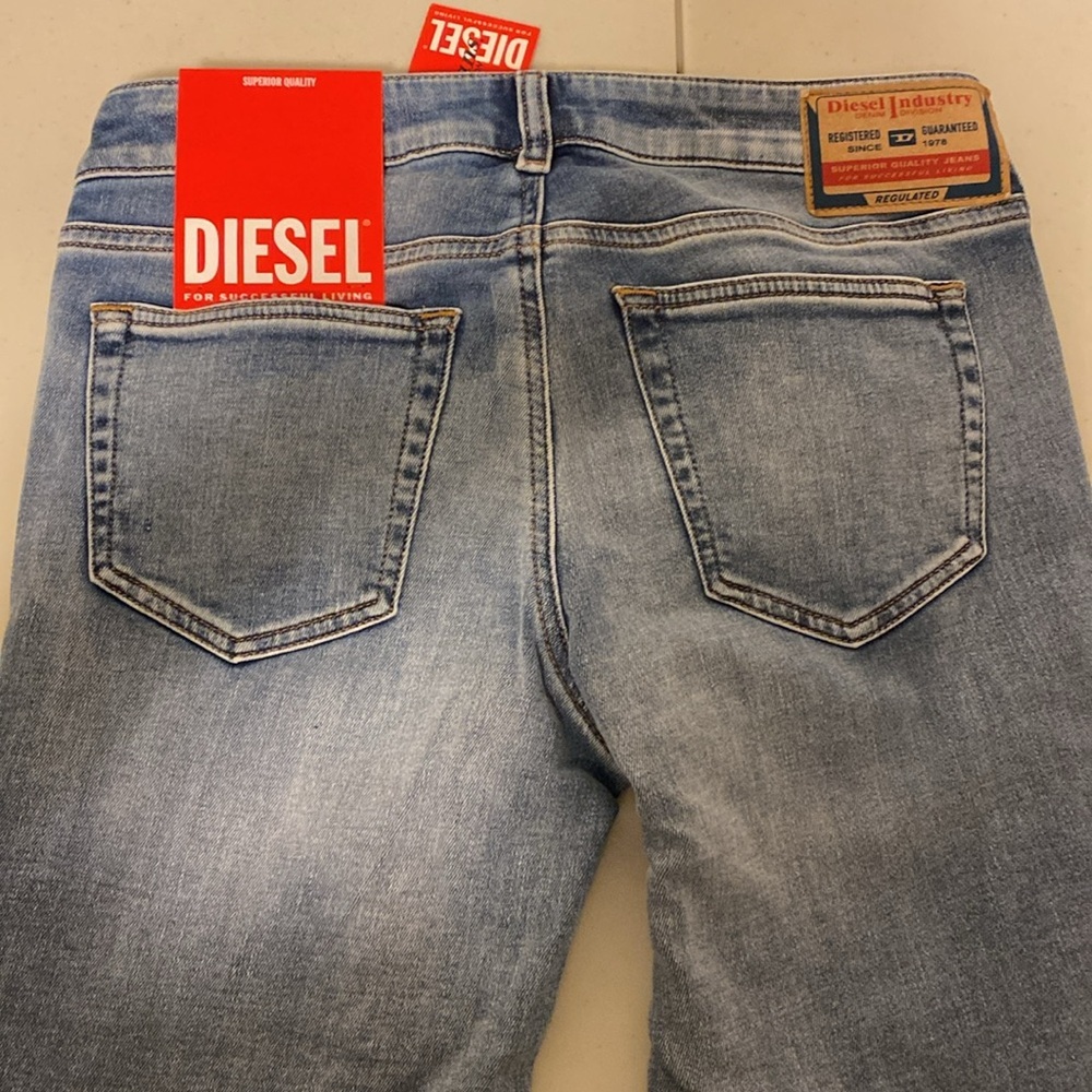 Women’s Diesel jeans D-Ollie’s JoggJean - Picture 3 of 6